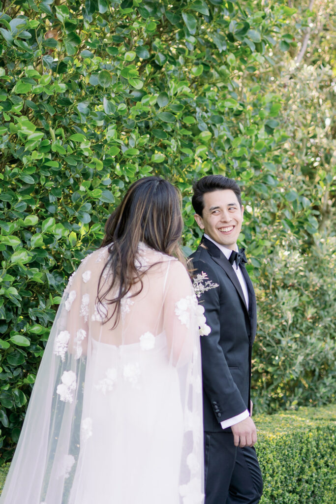 grooms reaction to bride during first look